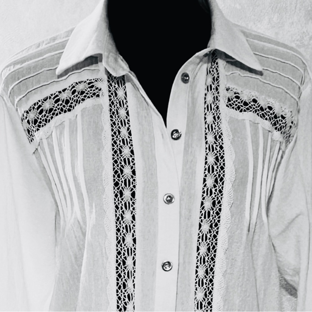 🤍 Textured White Lace Detail, 2 Button Cuff - Button Down Blouse - Picture 7 of 14